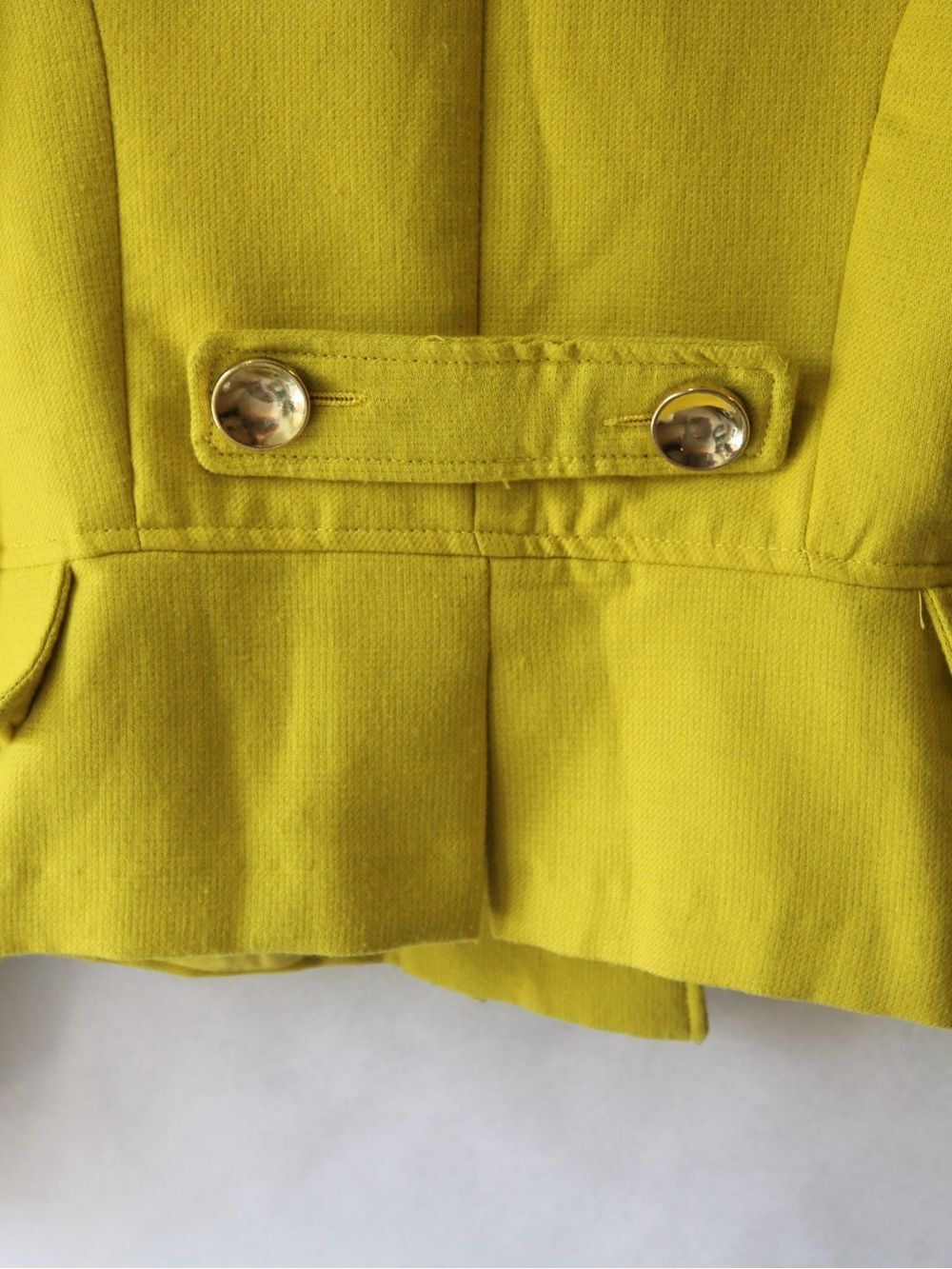 Y2K Early 2000s XOXO Women's Medium Double-Breasted Peacoat Jacket in Yellow - Picture 11 of 15